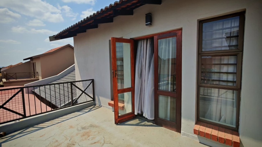 3 Bedroom Property for Sale in Waterval East North West
